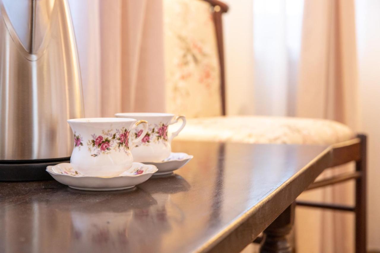 Seven Cafe & Hotel Pogradec Esterno foto