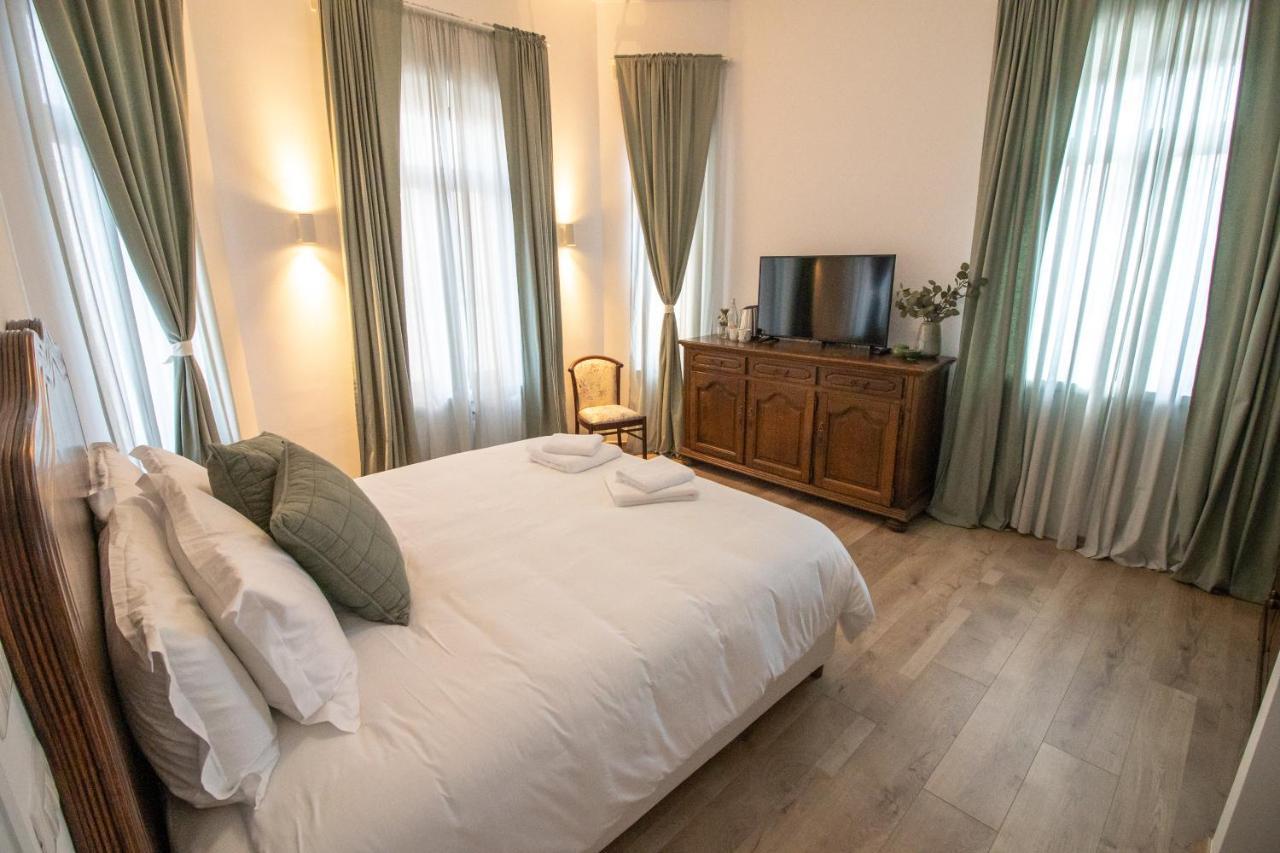 Seven Cafe & Hotel Pogradec Esterno foto